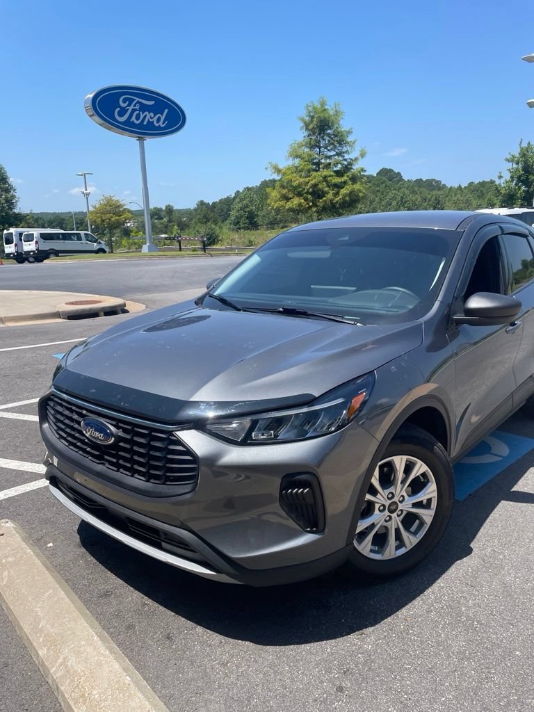 Certified 2025 Ford Escape Active w/ Tech Pack #1 FWD image 6