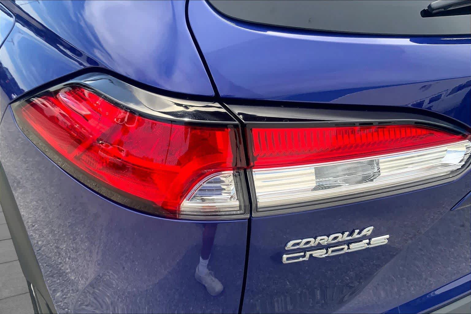 Used 2024 Toyota Corolla Cross LE FWD image 29
