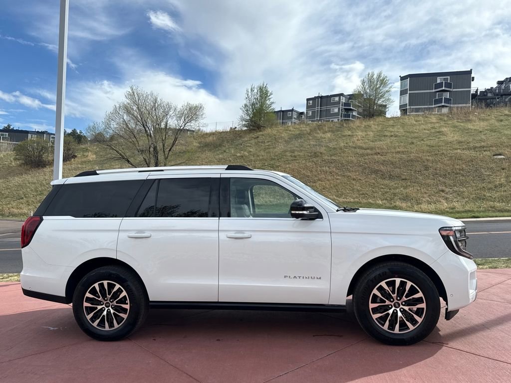 Certified 2025 Ford Expedition Platinum AWD/4WD image 5