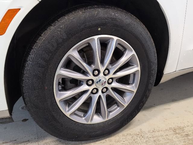 Used 2023 Buick Enclave Essence AWD/4WD image 11