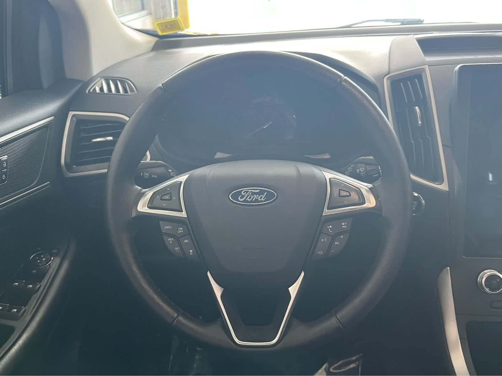 Certified 2024 Ford Edge SEL w/ Convenience Package AWD/4WD image 12