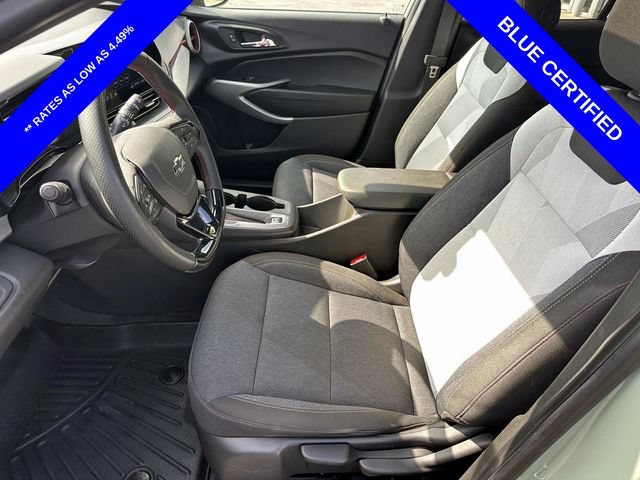 Used 2024 Chevrolet Trax RS w/ Sunroof Package FWD image 11