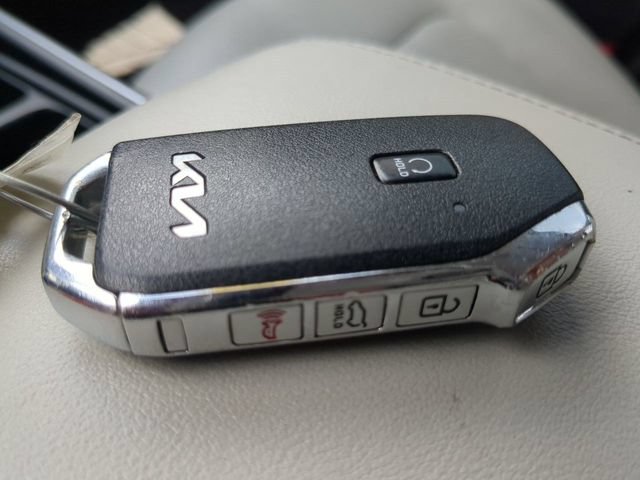 Used 2022 Kia Sorento EX w/ Panoramic Sunroof Package FWD image 34
