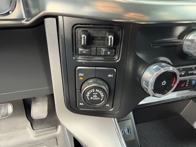 Certified 2023 Ford F150 Lariat w/ Trailer Tow Package image 29