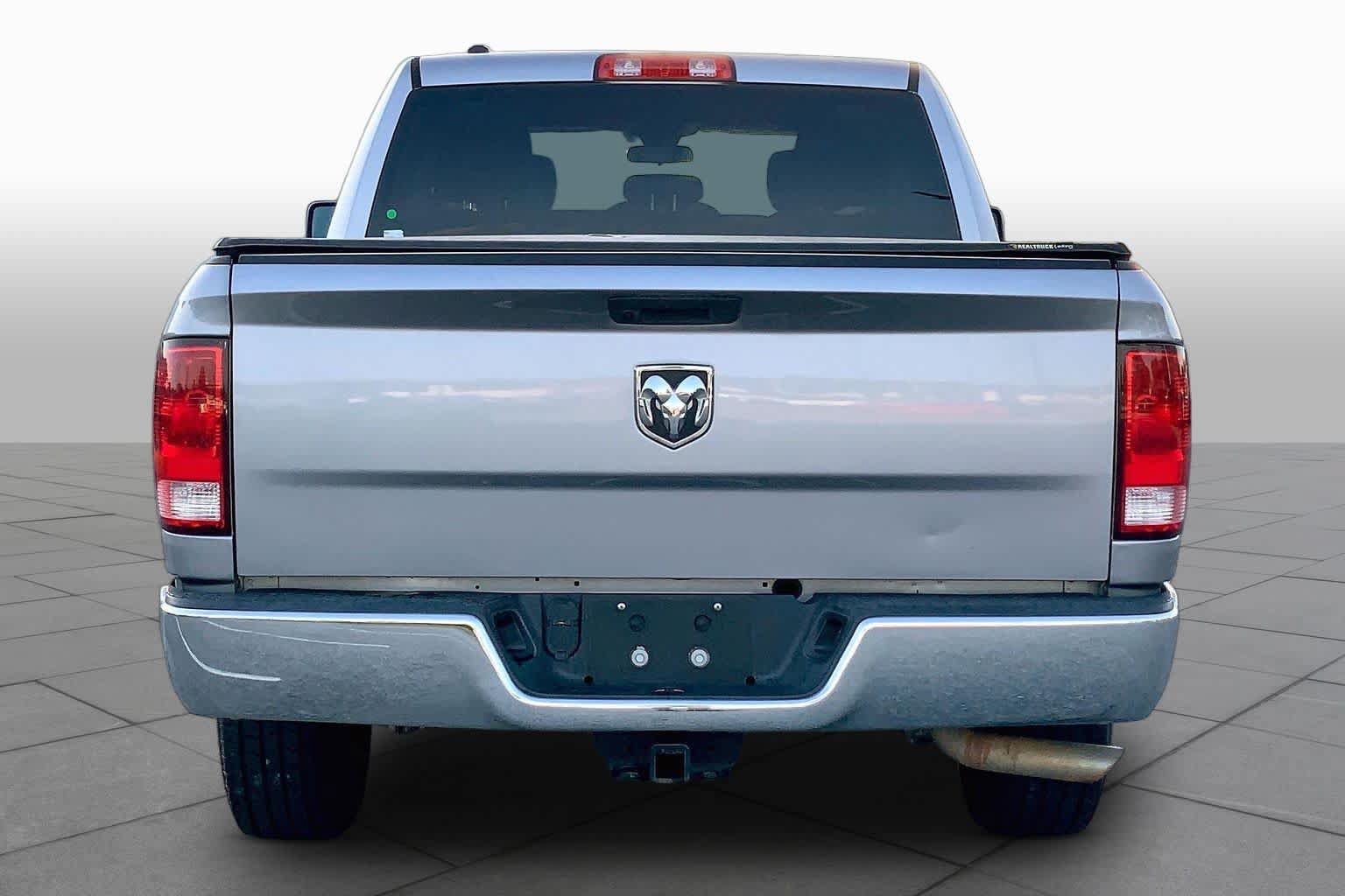 Used 2021 RAM 1500 Classic SLT RWD image 5
