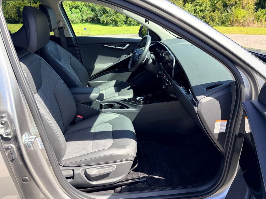 Used 2024 Kia Niro Wind FWD image 21