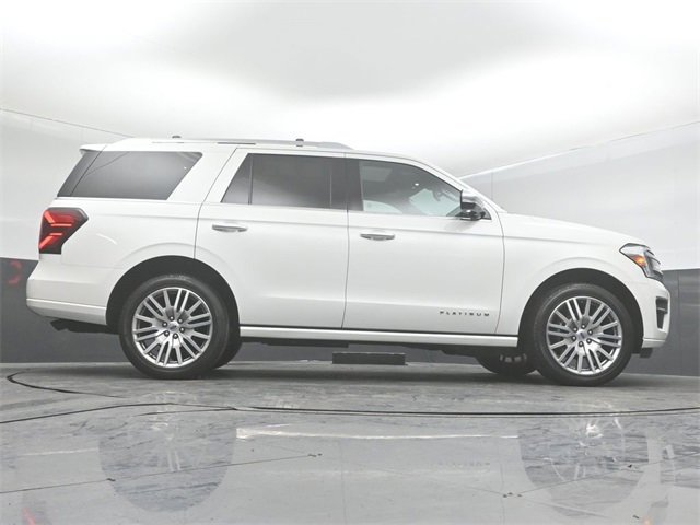 Certified 2022 Ford Expedition Platinum image 18