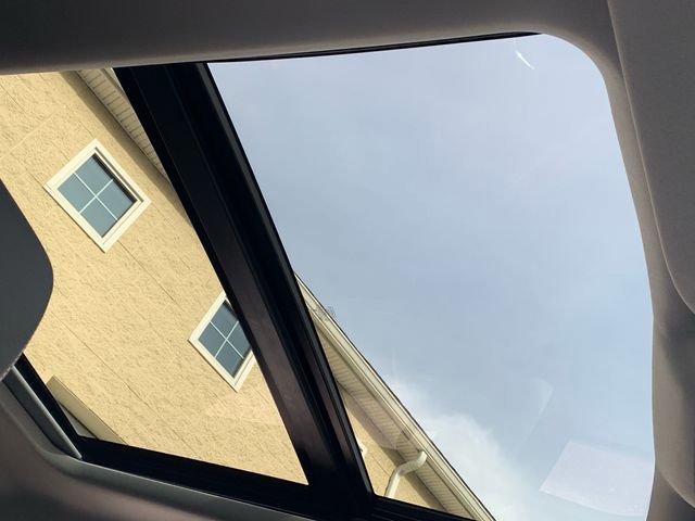 Certified 2024 Ford F350 XLT w/ Black Appearance Package image 17