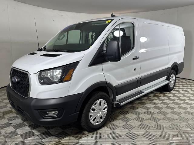 Certified 2025 Ford Transit 250 Low Roof w/ Exterior Upgrade Package RWD image 9
