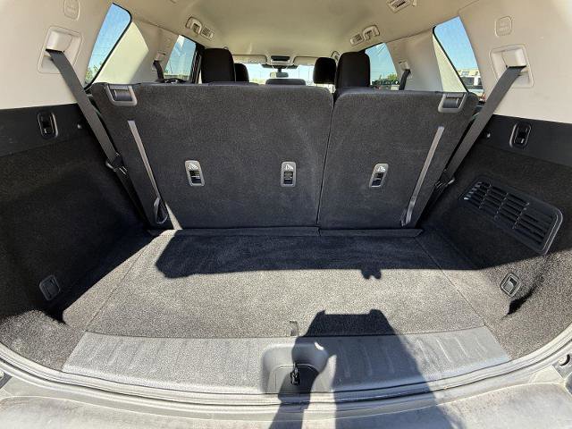 Used 2025 Nissan Pathfinder SV AWD/4WD image 10