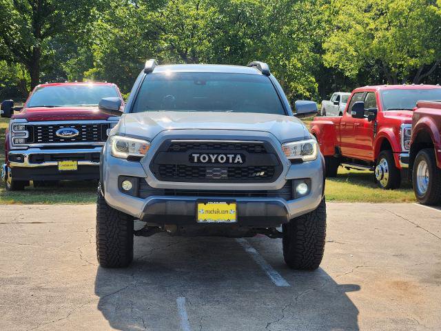 Used 2019 Toyota Tacoma TRD Off-Road RWD image 2
