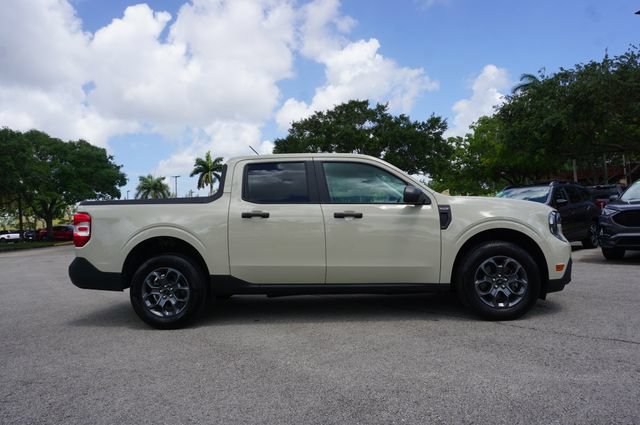 Certified 2025 Ford Maverick XLT w/ Equipment Group 302A AWD/4WD image 16