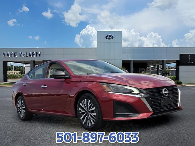 Used 2025 Nissan Altima 2.5 SV FWD image 7