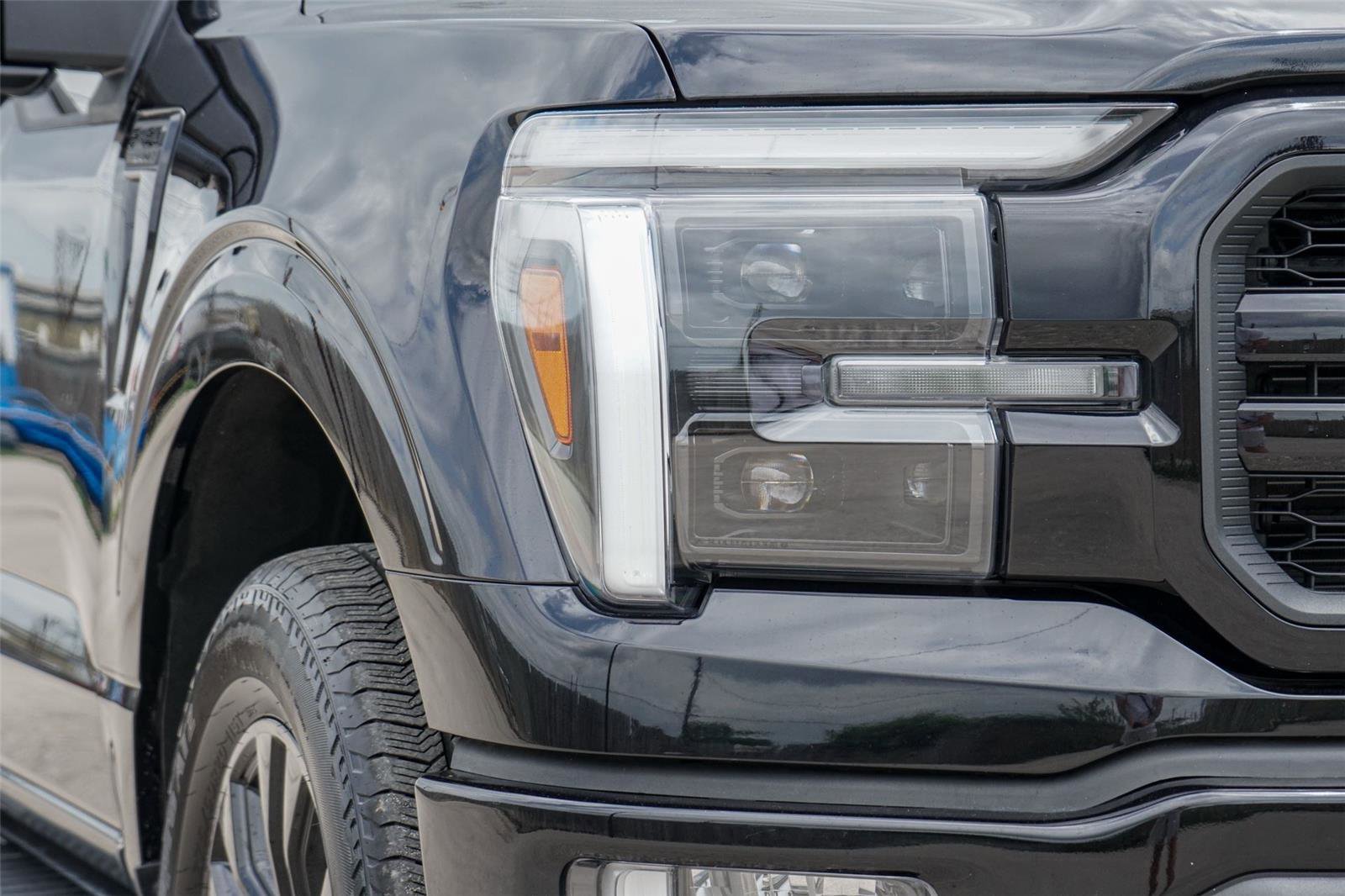 Certified 2024 Ford F150 Lariat w/ FX4 Off-Road Package image 8