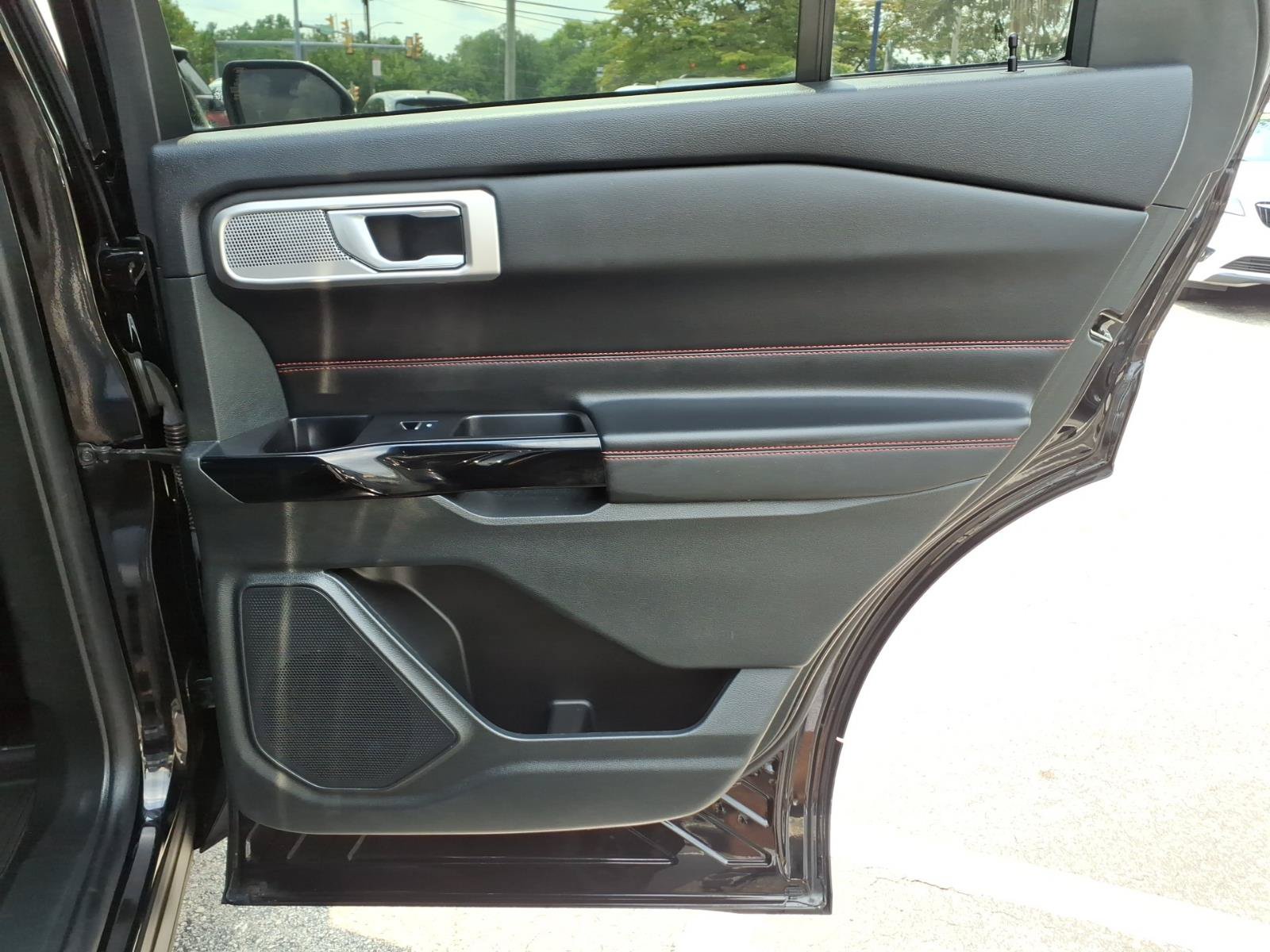 Certified 2023 Ford Explorer ST-Line w/ Class IV Trailer Tow Package AWD/4WD image 29
