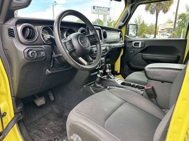 Used 2023 Jeep Wrangler Unlimited Sport AWD/4WD image 19