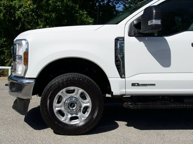 Certified 2025 Ford F250 XLT w/ FX4 Off-Road Package AWD/4WD image 5