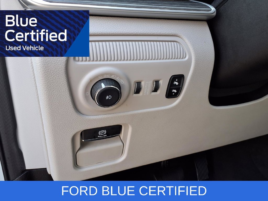Used 2024 Jeep Wagoneer L Series II w/ Flexible Seating Group RWD image 23