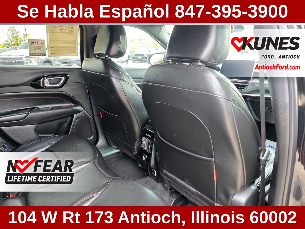 Used 2024 Jeep Compass Trailhawk AWD/4WD image 33