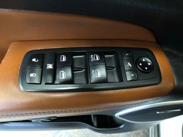 Used 2020 Jeep Grand Cherokee Summit image 12