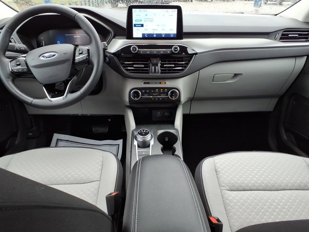 Certified 2023 Ford Escape Active AWD/4WD image 12