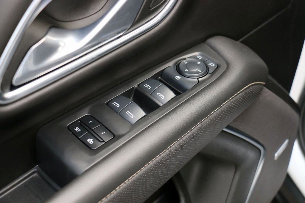 Used 2024 GMC Yukon SLT image 19