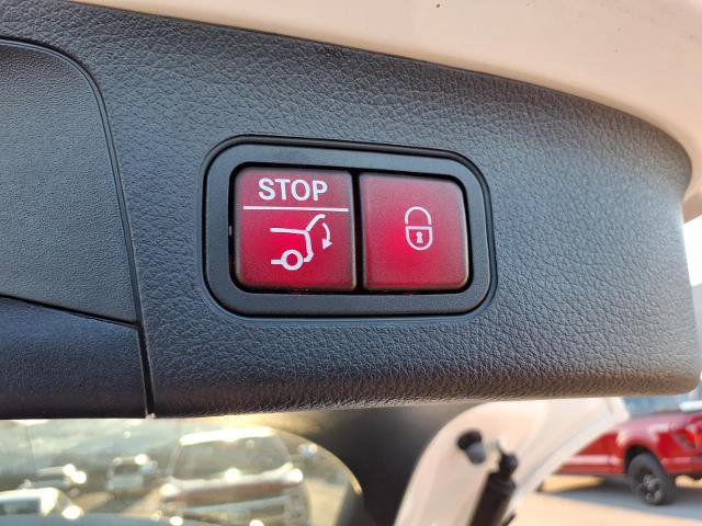 Used 2023 Mercedes-Benz GLA 250 w/ Premium Package image 23