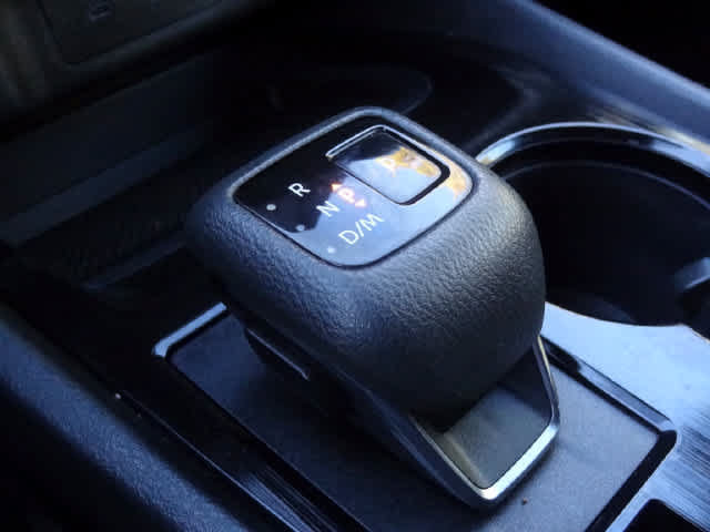 Used 2023 Nissan Rogue S AWD/4WD image 28