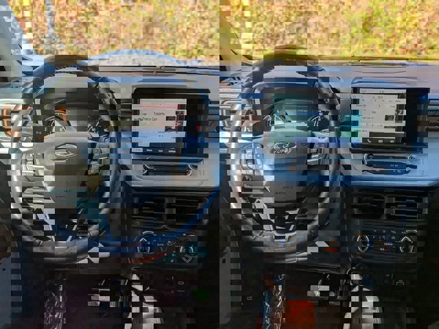 Certified 2022 Ford Maverick Lariat w/ Lariat Luxury Package image 31