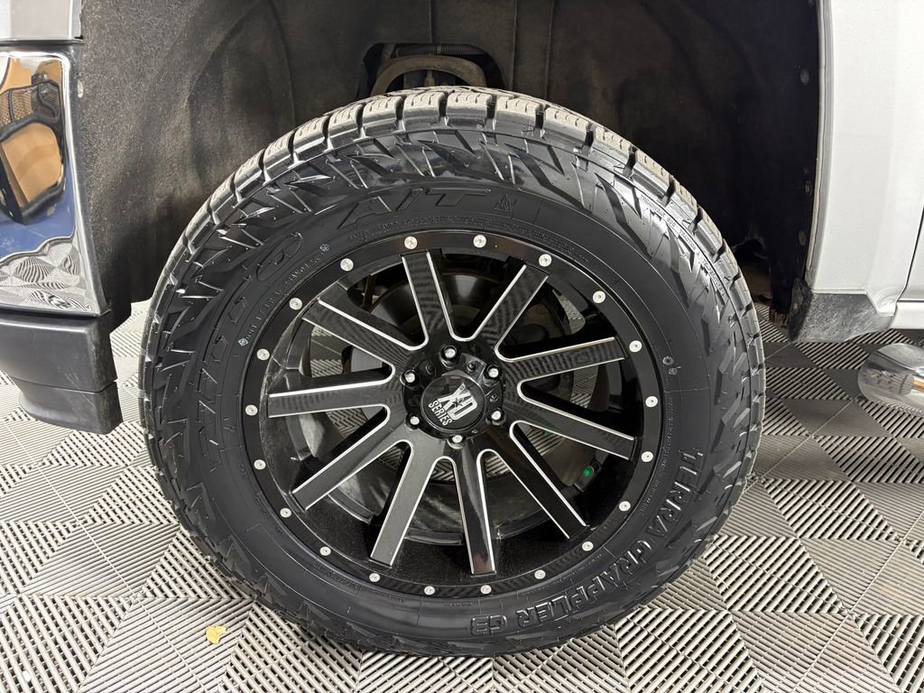 Used 2017 Chevrolet Silverado 1500 LT w/ All Star Edition AWD/4WD image 11