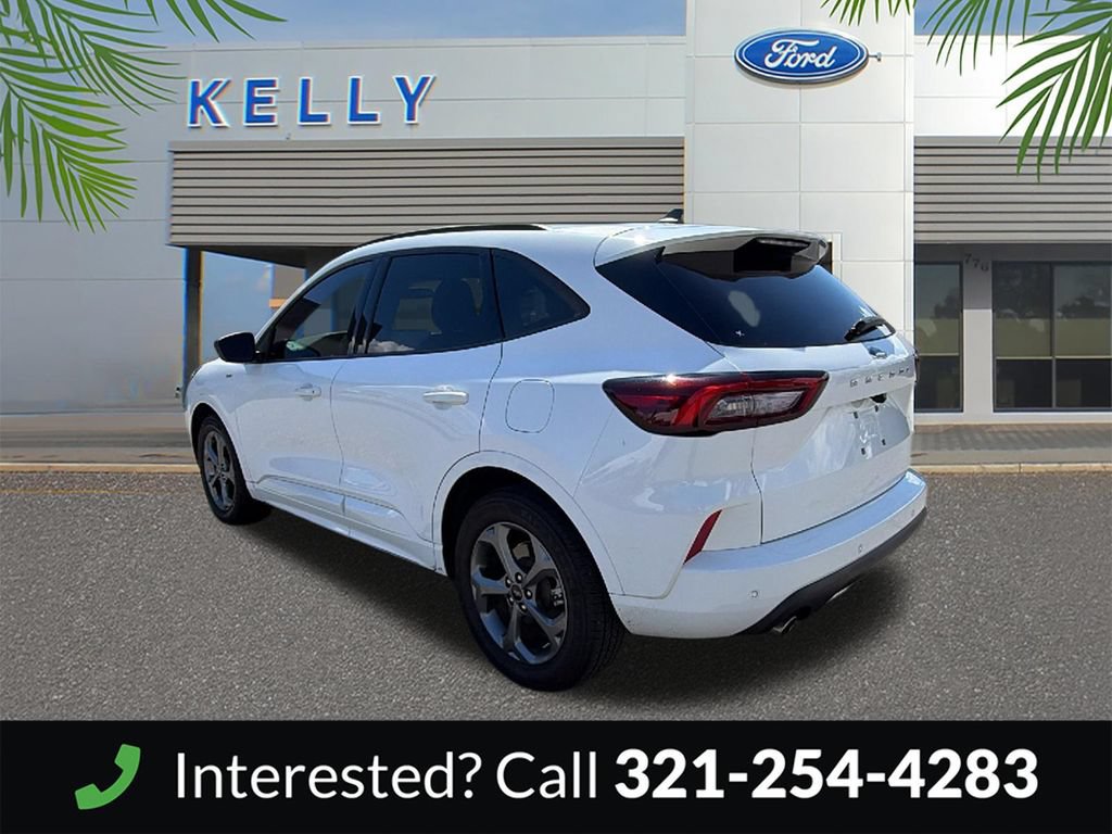 Certified 2023 Ford Escape ST-Line w/ Tech Pack #1 FWD image 3