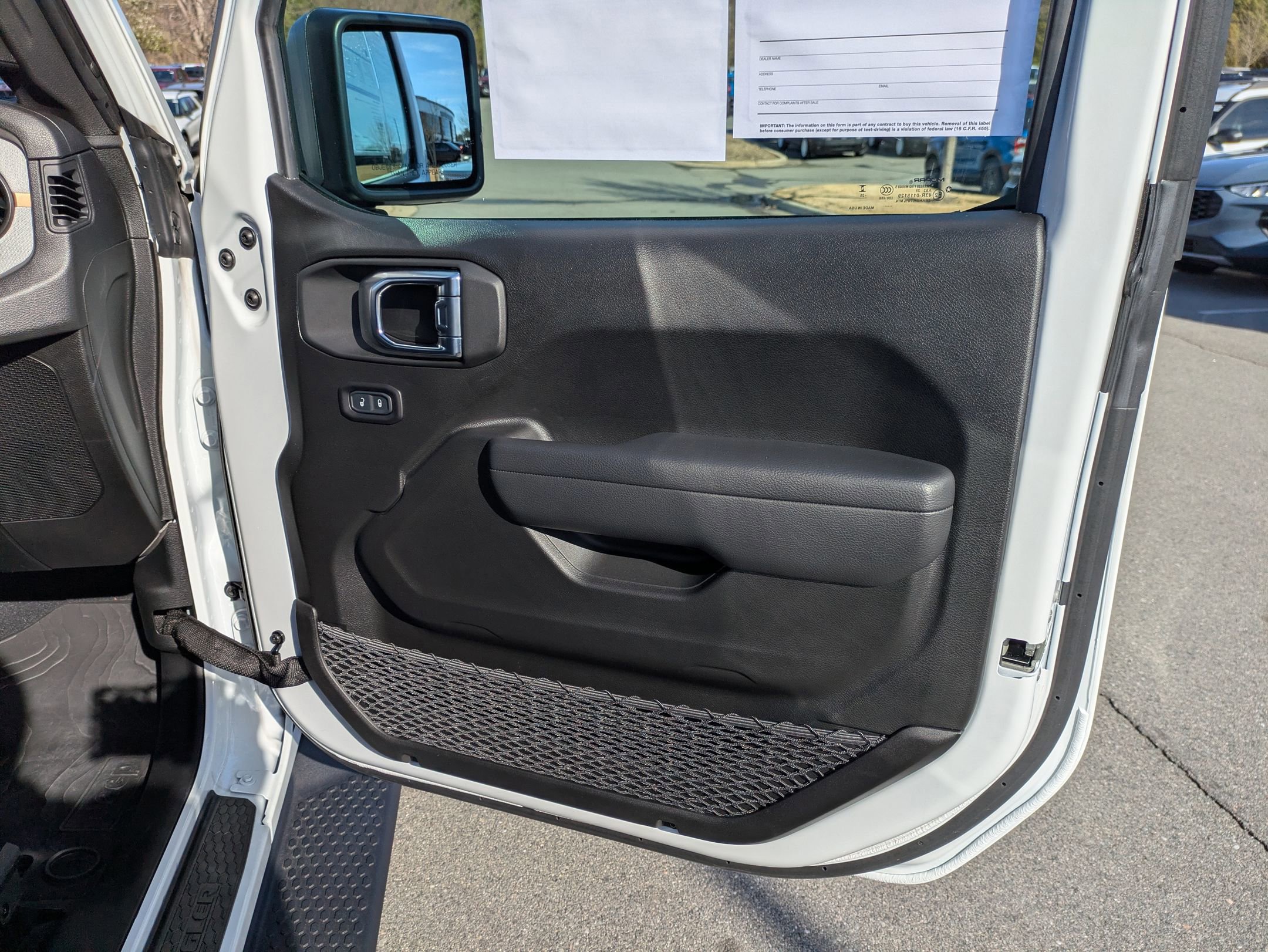 Used 2025 Jeep Wrangler Sport image 32