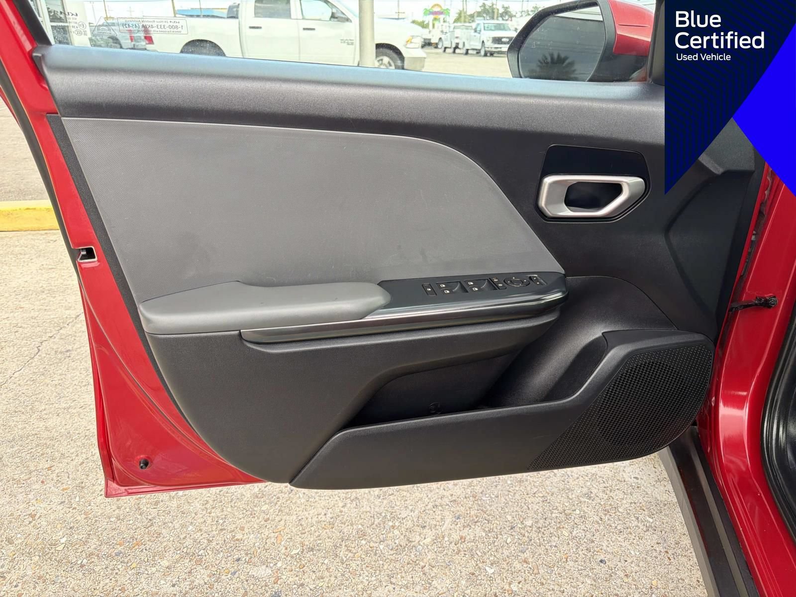 Used 2025 Kia K4 FWD image 25