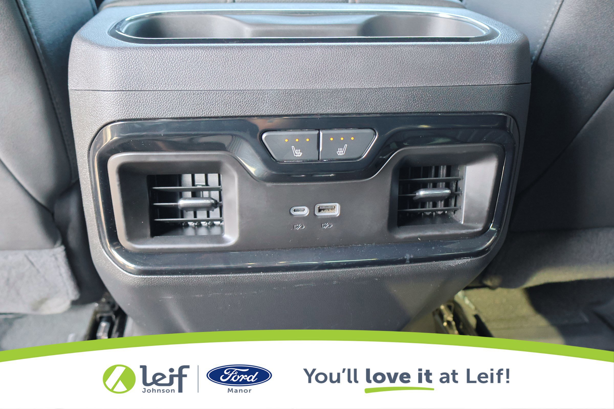 Used 2024 GMC Sierra 2500 AT4 w/ Technology Package image 31