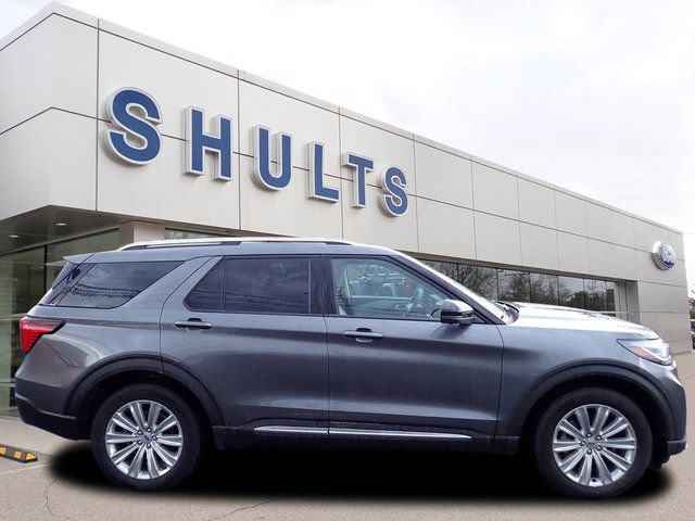 Certified 2025 Ford Explorer Platinum w/ LUX Leather Package AWD/4WD image 4