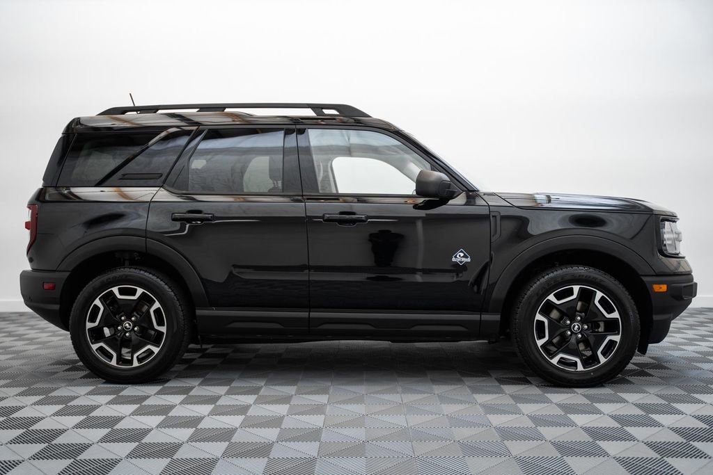 Certified 2022 Ford Bronco Sport Outer Banks w/ Tech Package AWD/4WD image 4