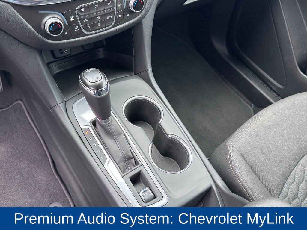 Used 2018 Chevrolet Equinox LT image 18