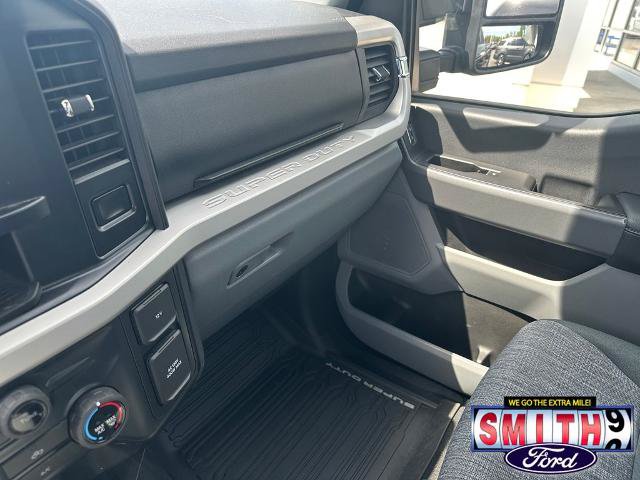 Certified 2023 Ford F250 XLT AWD/4WD image 32