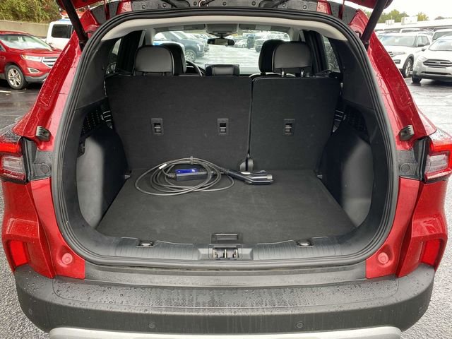 Certified 2023 Ford Escape SE image 12