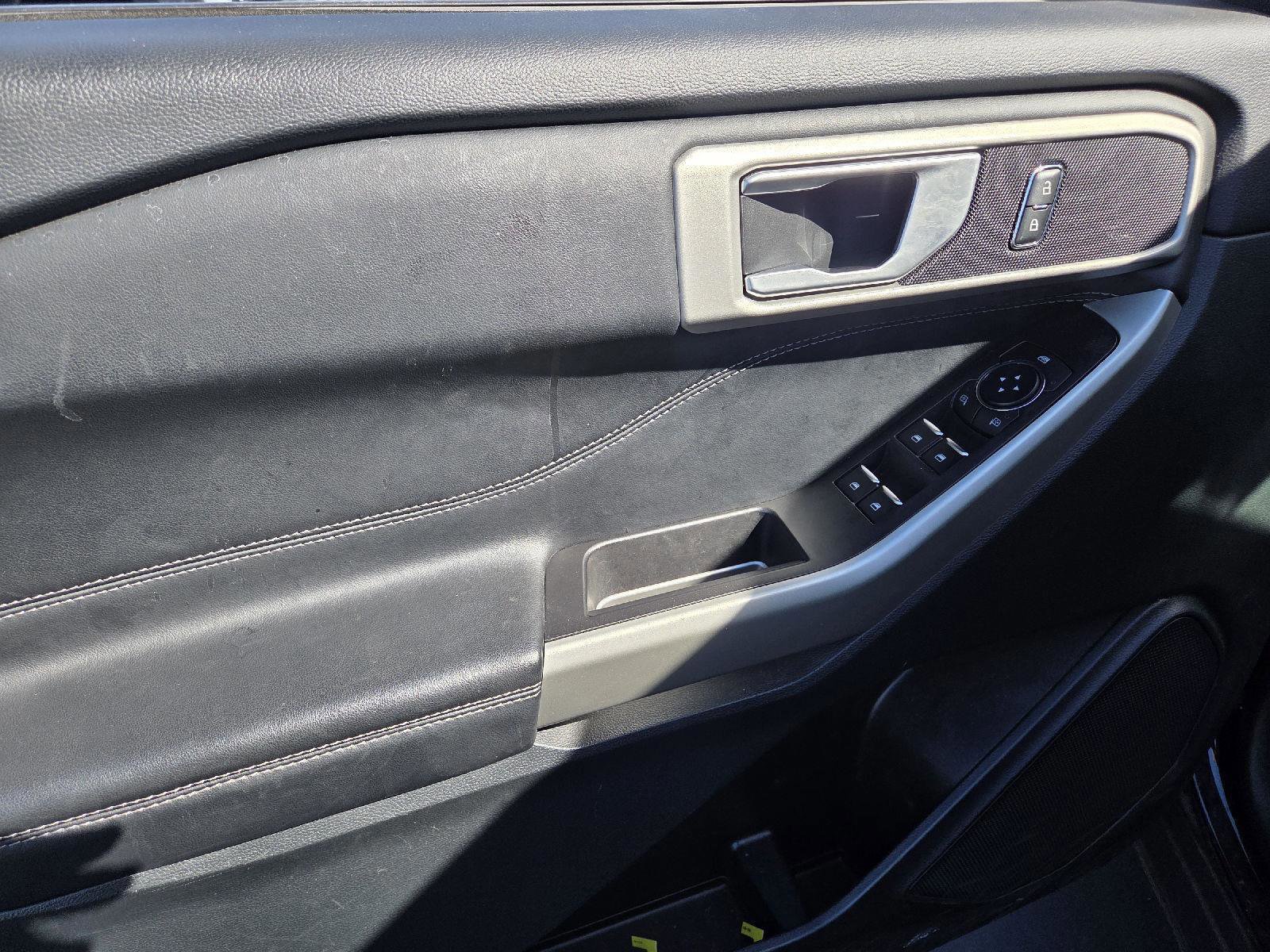 Certified 2023 Ford Explorer XLT w/ Equipment Group 202A image 14