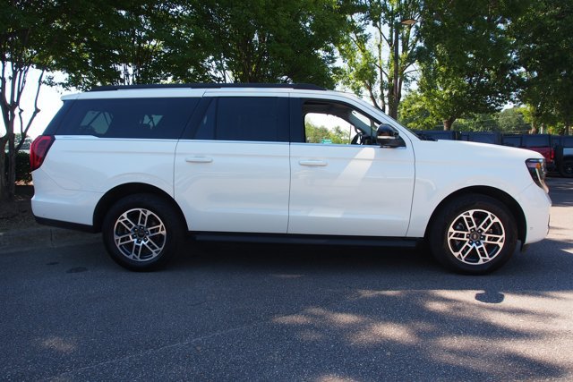 Certified 2025 Ford Expedition Max Active AWD/4WD image 8