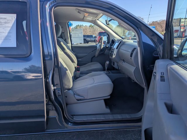 Used 2019 Nissan Frontier SV image 33