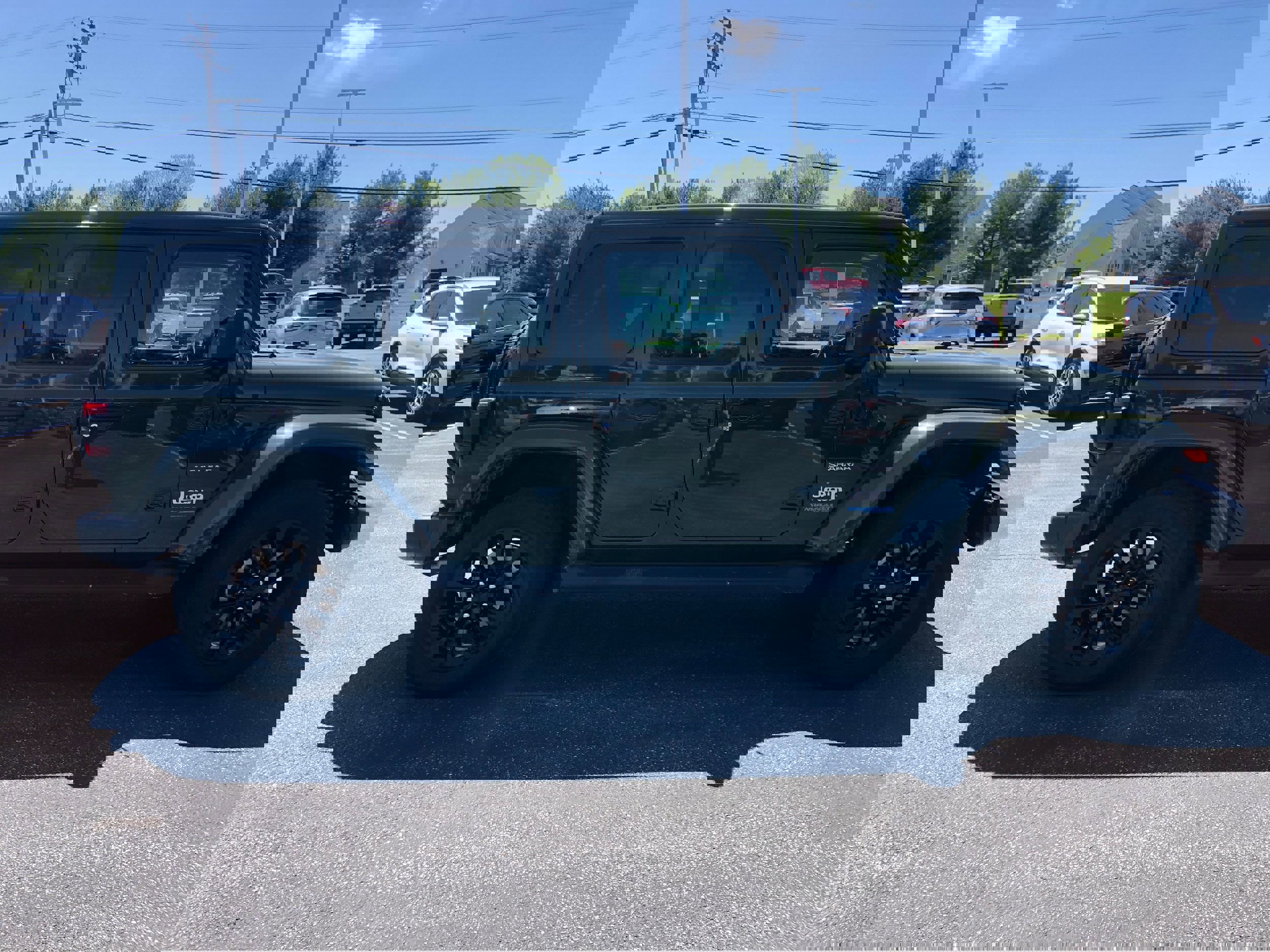 Used 2021 Jeep Wrangler Unlimited Sahara w/ Cold Weather Group image 2