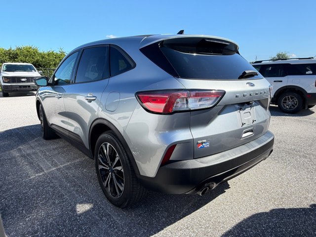 Certified 2022 Ford Escape SE w/ SE Sport Appearance Package FWD image 7