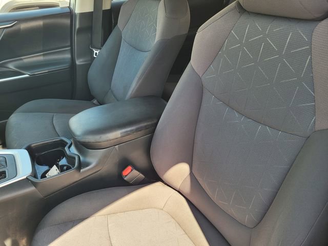 Used 2019 Toyota RAV4 XLE AWD/4WD image 13
