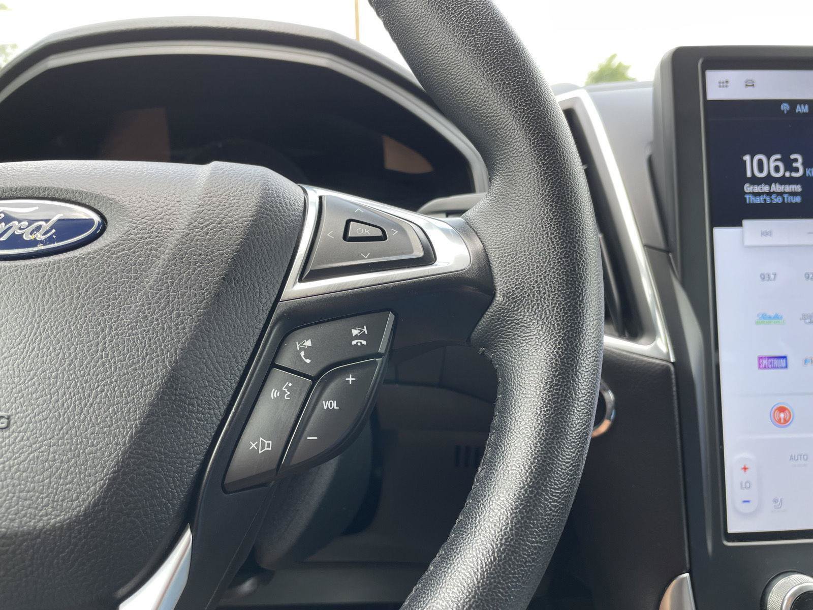 Certified 2024 Ford Edge Titanium AWD/4WD image 14