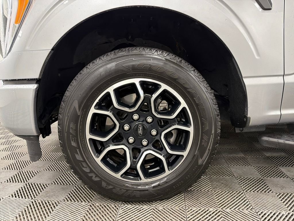 Certified 2022 Ford F150 XLT w/ Equipment Group 302A High image 13