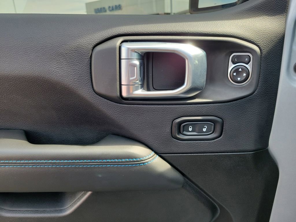 Used 2024 Jeep Wrangler High Altitude AWD/4WD image 20