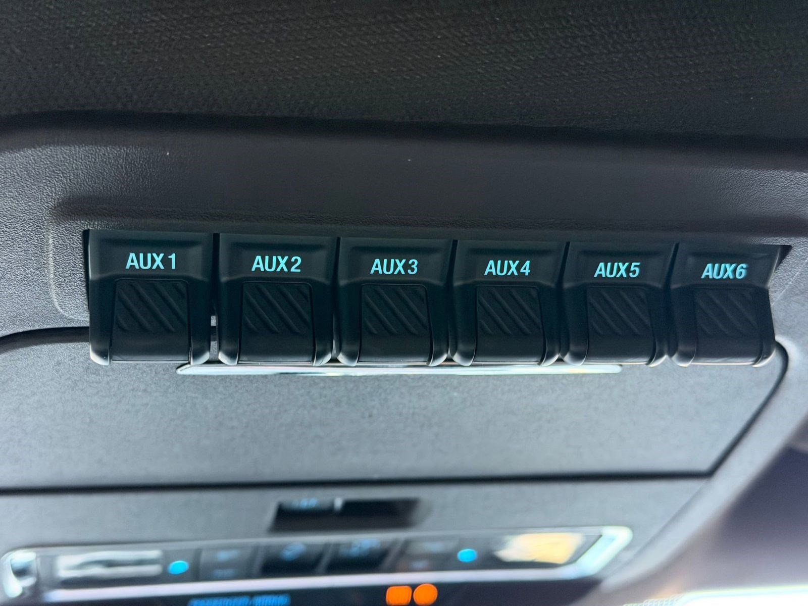 Certified 2025 Ford F250 King Ranch w/ Tremor Off-Road Package image 27