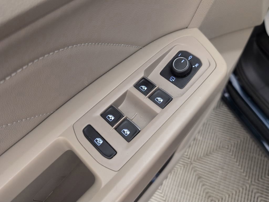 Used 2021 Volkswagen Atlas SEL Premium image 42